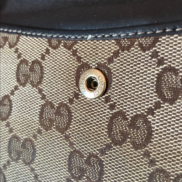 Vintage Gucci Heart Wallet - Picture 11 of 15